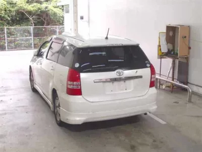Toyota WISH  с аукциона в Японии