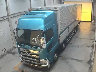 Hino TRUCK