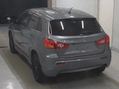 Mitsubishi RVR