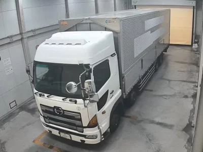 Hino TRUCK