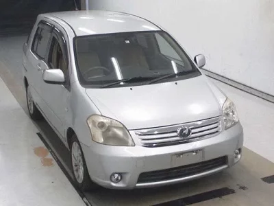 Toyota RAUM