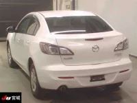 Mazda AXELA лот № 4212 оценка RA  с аукциона в Японии 1