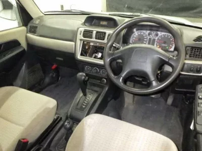 Mitsubishi PAJERO IO