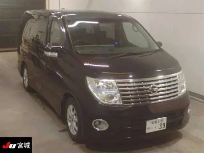 Nissan ELGRAND  с аукциона в Японии