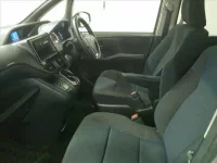 Toyota VOXY лот № 4219 оценка 3.5  с аукциона в Японии 2