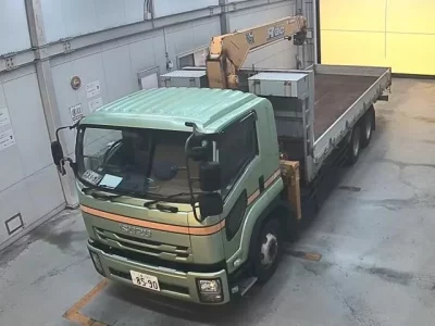 Isuzu FORWARD  с аукциона в Японии