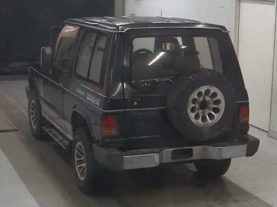 Mitsubishi PAJERO