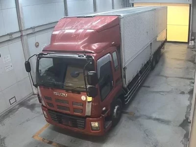 Isuzu TRUCK