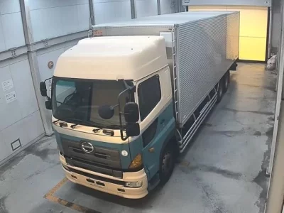 Hino TRUCK