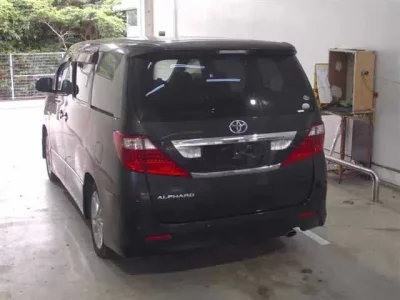 Toyota ALPHARD  с аукциона в Японии