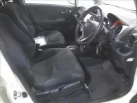 Honda FIT лот № 4241 оценка 3  с аукциона в Японии 3