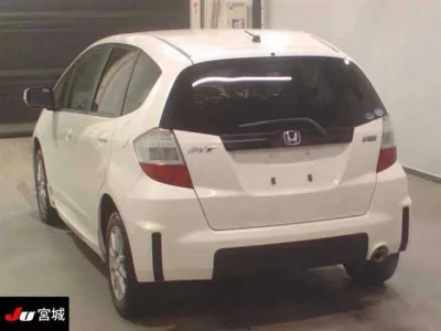 Honda FIT  с аукциона в Японии