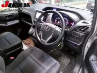 Toyota NOAH лот № 8060 оценка R  с аукциона в Японии 2