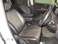 Nissan ELGRAND лот № 2027 оценка 3.5  с аукциона в Японии 8