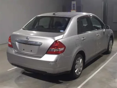 Nissan TIIDA LATIO