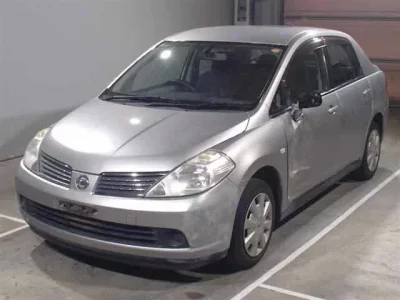 Nissan TIIDA LATIO