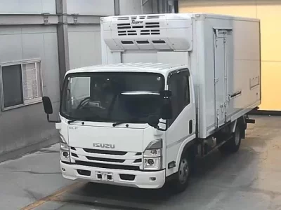 Isuzu ELF  с аукциона в Японии