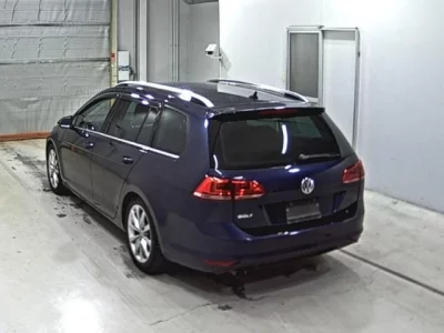 Volkswagen GOLF VARIANT
