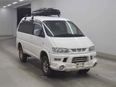 Mitsubishi DELICA