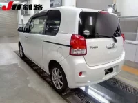 Toyota PORTE лот № 8073 оценка 3  с аукциона в Японии 1