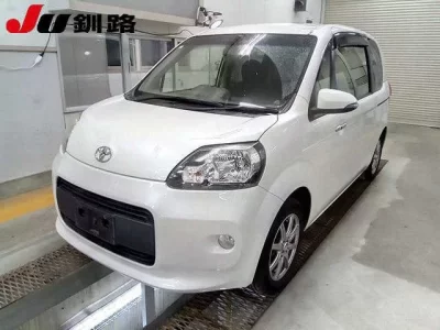 Toyota PORTE  с аукциона в Японии