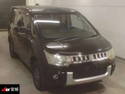 Mitsubishi DELICA D5  с аукциона в Японии