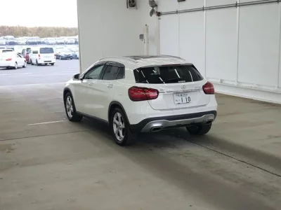 Mercedes-Benz GLA CLASS