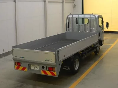 Isuzu ELF  с аукциона в Японии