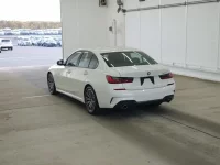 BMW 3-Series лот № 5017 оценка 4.5  с аукциона в Японии 1