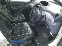 Toyota VITZ лот № 4301 оценка 3  с аукциона в Японии 3