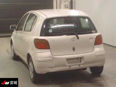 Toyota VITZ  с аукциона в Японии