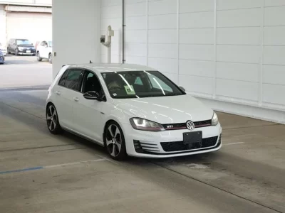 Volkswagen GOLF  с аукциона в Японии