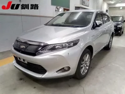 Toyota HARRIER  с аукциона в Японии