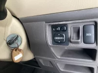 Toyota SIENTA лот № 3023 оценка 3  с аукциона в Японии 4