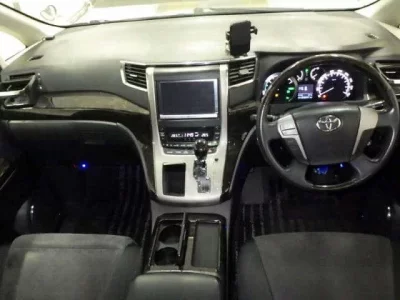 Toyota ALPHARD  с аукциона в Японии