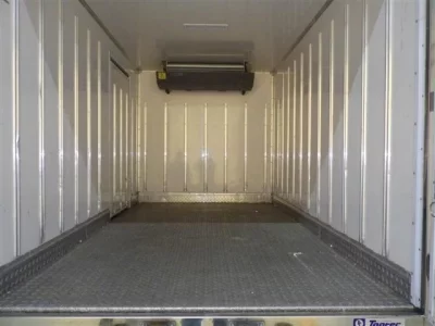 Toyota DYNA  с аукциона в Японии