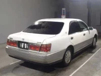 Toyota CROWN лот № 2066 оценка 4  с аукциона в Японии 1