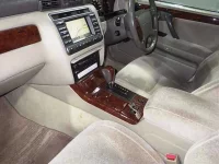 Toyota CROWN лот № 2066 оценка 4  с аукциона в Японии 4