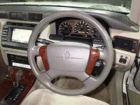 Toyota CROWN лот № 2066 оценка 4  с аукциона в Японии 7