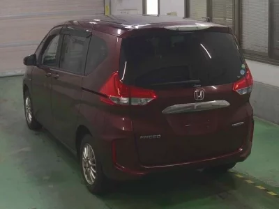 Honda FREED  с аукциона в Японии
