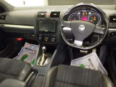 Volkswagen GOLF  с аукциона в Японии