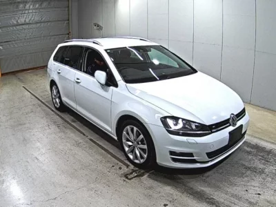 Volkswagen GOLF VARIANT