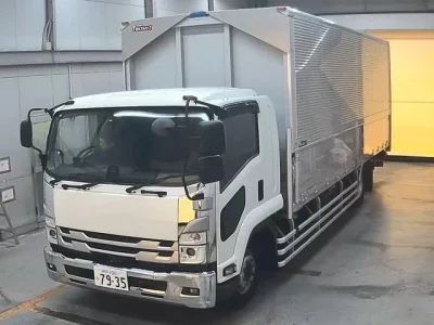 Isuzu FORWARD  с аукциона в Японии