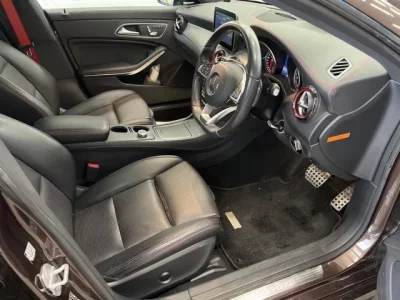 Mercedes-Benz CLA CLASS