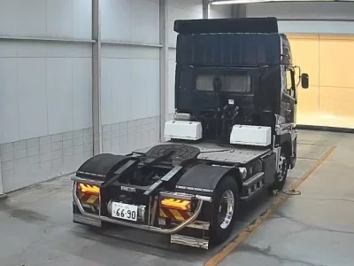 Nissan UD SERIES  с аукциона в Японии