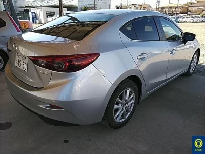 Mazda AXELA  с аукциона в Японии