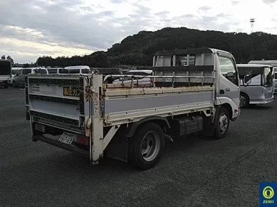 Hino DUTRO  с аукциона в Японии