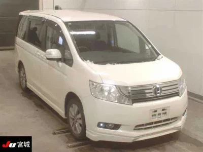Honda STEP WAGON  с аукциона в Японии