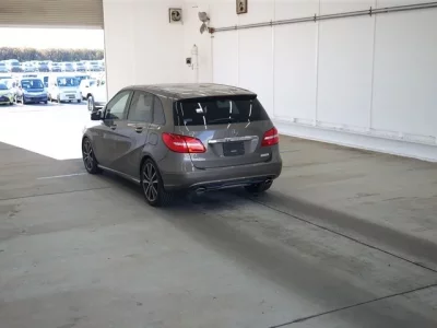 Mercedes-Benz B CLASS