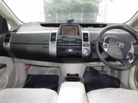 Toyota PRIUS лот № 288 оценка 3  с аукциона в Японии 5